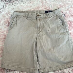 Men’s Vineyard Vines breaker shorts